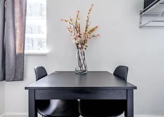 Casa Dos By Jungle House Near Convention Center Osu & Nationwide Arena Walk To High Street Downtown & Short North 5 800 Reviews Private Parking Сasa de vacaciones Columbus